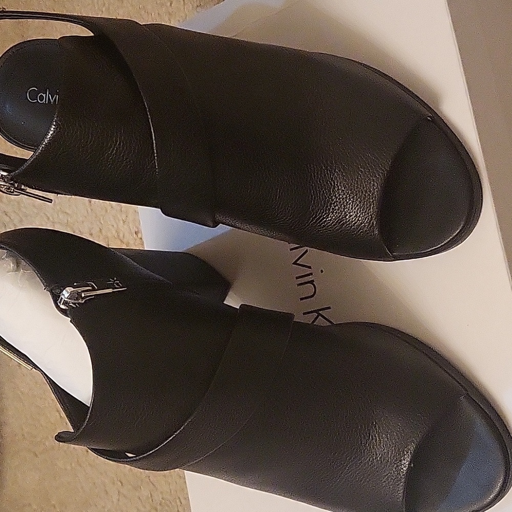 Ladies sandal bootie